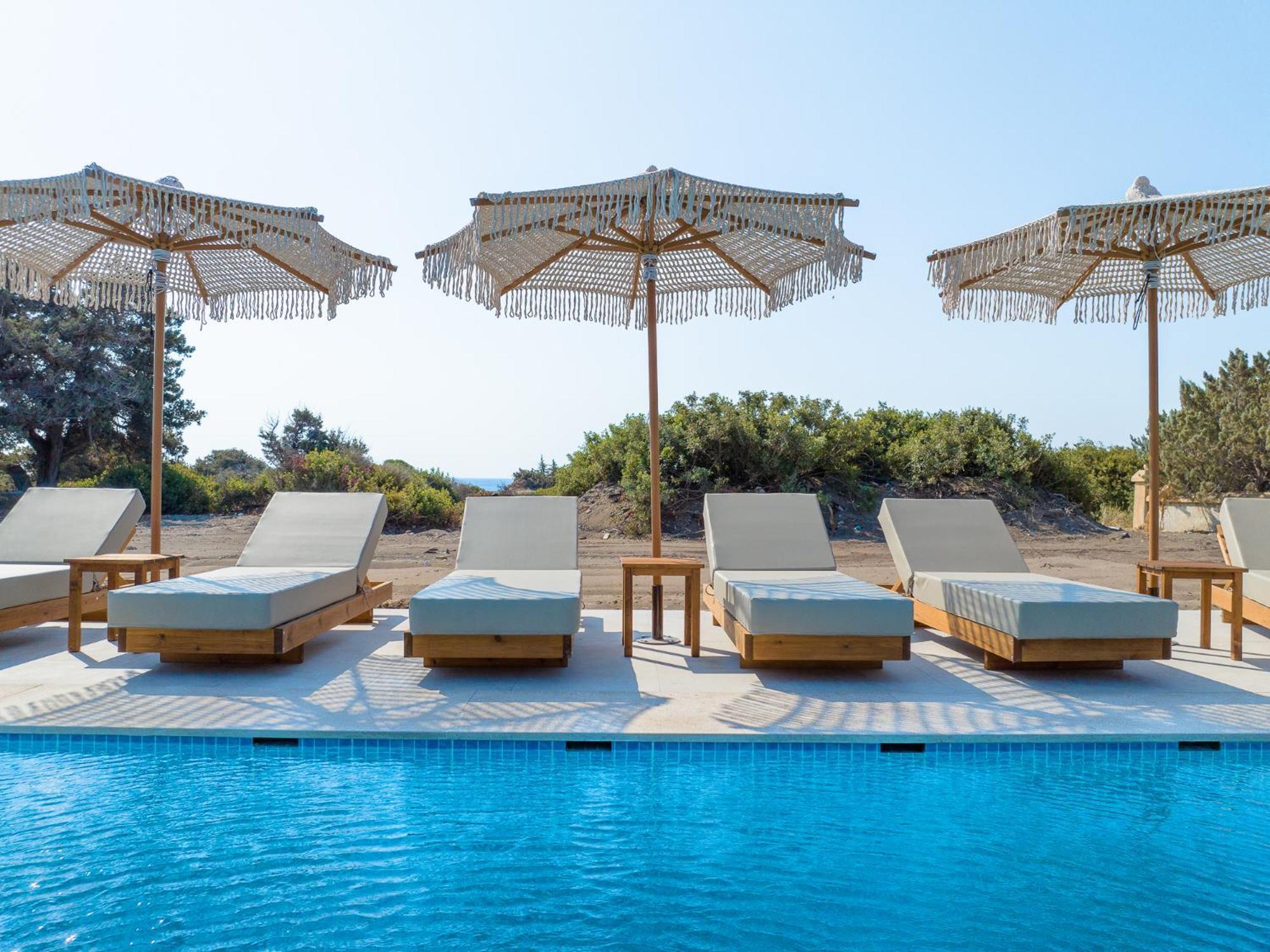 Aethrion Villas & Suites Gennadi Luaran gambar