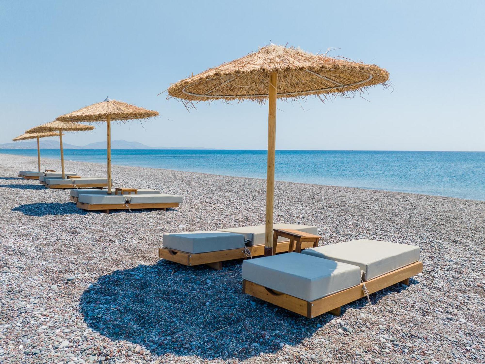Aethrion Villas & Suites Gennadi Luaran gambar